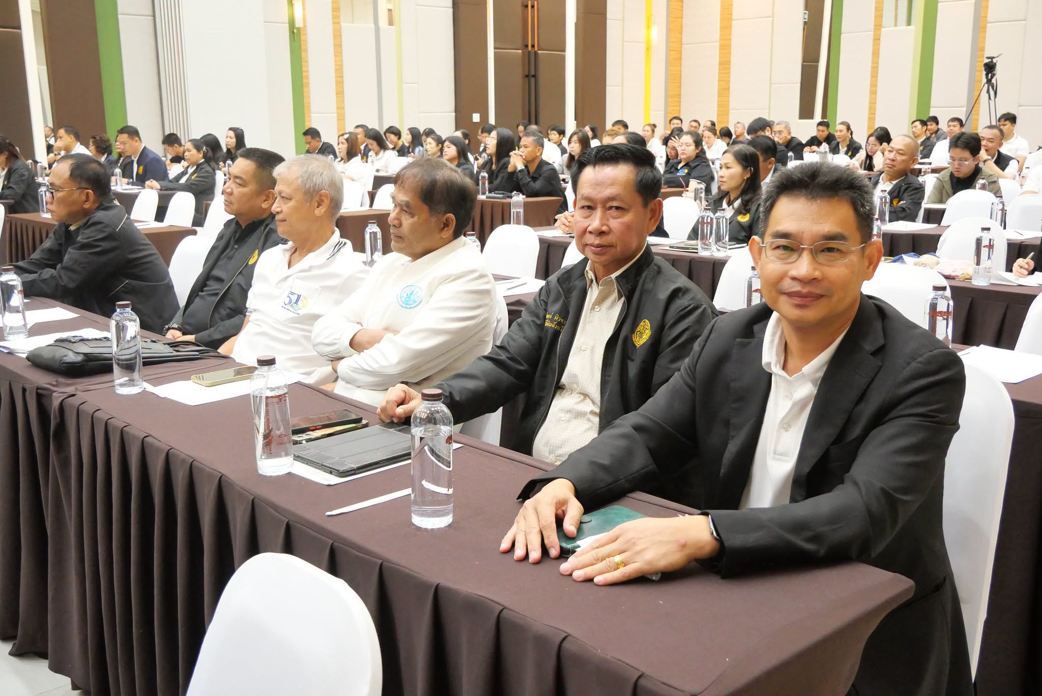 title - รองเลขาธิการ ส.ป.ก. ปิดโครงการสัมมนาฯ เดินหน้ายกระดับงานจัดที่ดิน-กองทุนฯ มุ่งเป้าขับเคลื่อนการดำเนินงานปี 2570